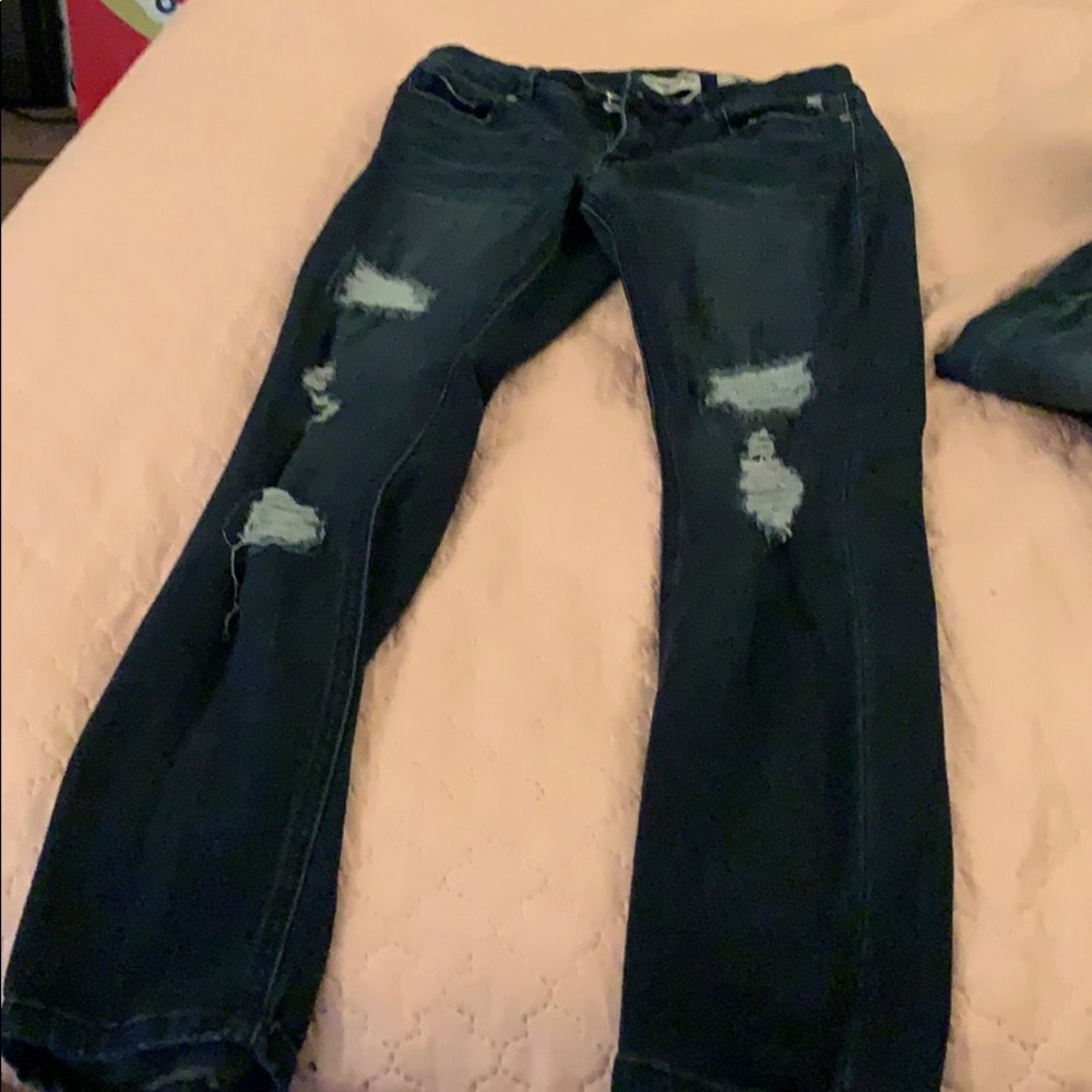 Ripped skinny jeans